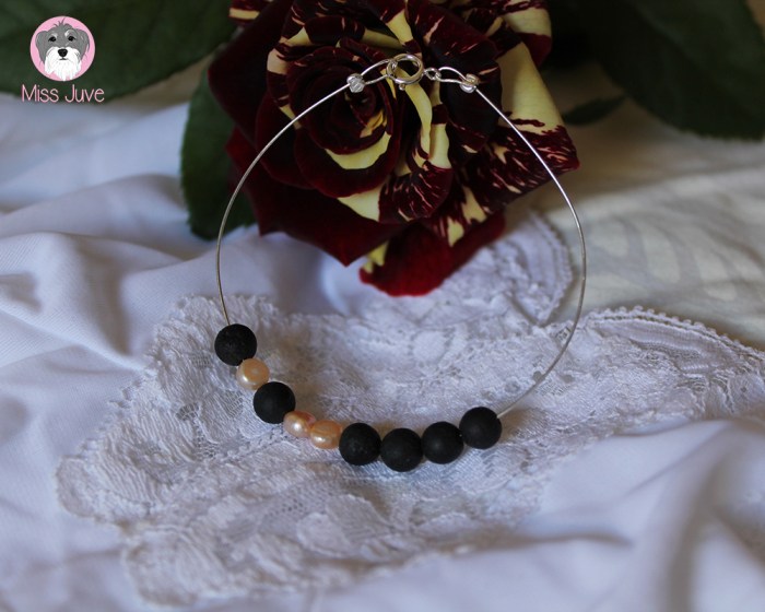 Silver_Pearls_Black_Lava_Bracelet2_1