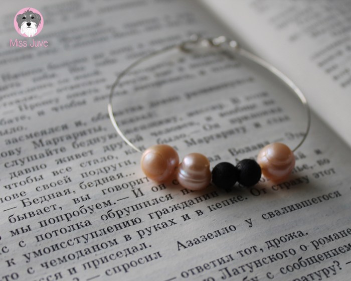 Silver_Pearls_Black_Lava_Bracelet_2